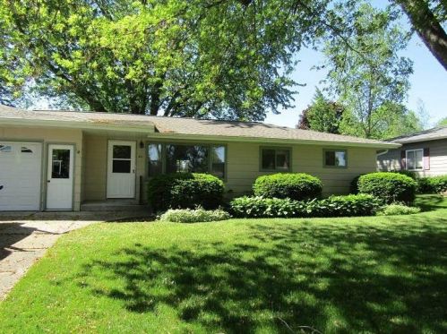 411 Hope Ave, Ripon, WI 54971-1705