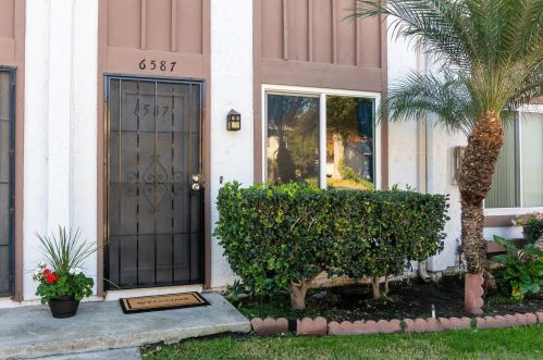 6587 Bell Bluff Ave, San Diego, CA 92119-1049