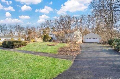1160 Long Hill Rd, Cheshire, CT 06410-3647