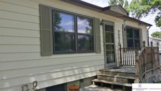 7210 23rd St, Bellevue, NE 68147-1572