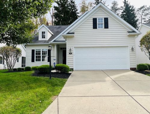 279 Crimson Cir, New Castle, PA 16105-9197