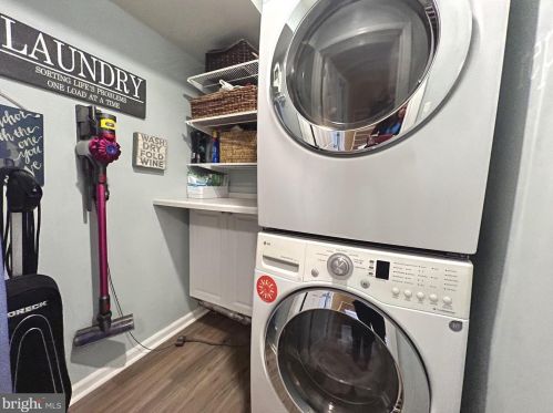 324 Glenn Rose Cir, Norristown PA 19406-1783 exterior