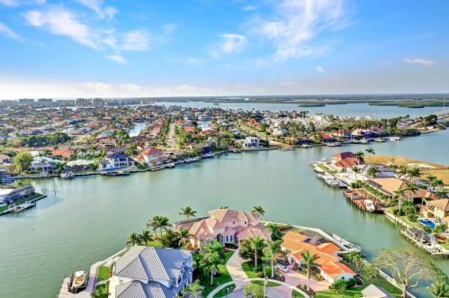 1415 Firwood Ct, Marco Island, FL 34145-3813