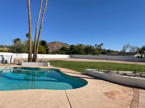 5115 Tomahawk Trl, Scottsdale, AZ 85253-2045