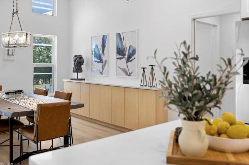 10461 Regent Cir, Naples FL  34109-1571 exterior