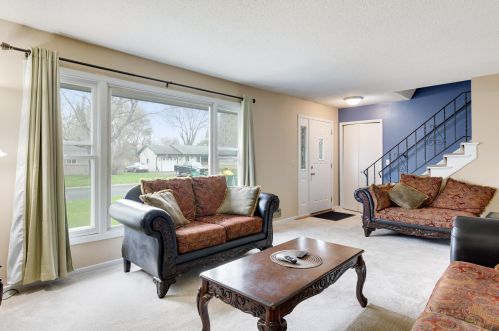 1821 Irving Ln, Minneapolis, MN 55430-1013
