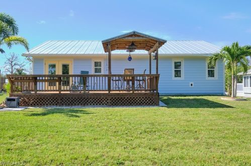 3633 Mango St, Saint James City FL  33956-2553 exterior