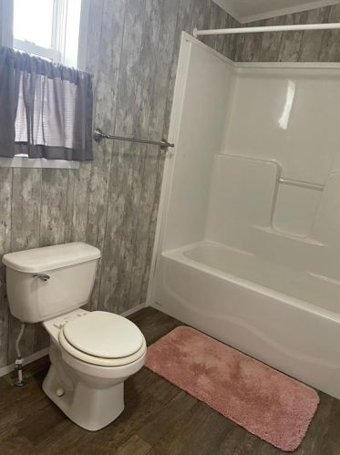 5 Krzak Rd, North Kingstown RI  02852 exterior