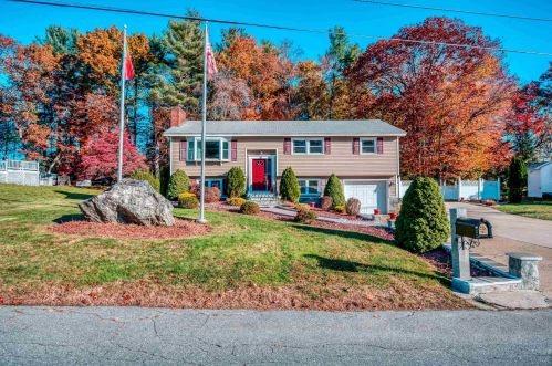 41 Carol Ave, Salem, NH 03079-4466