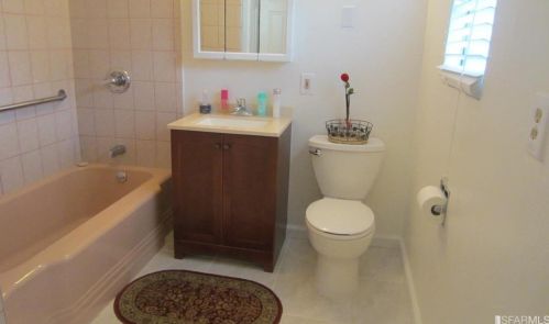 669 Catron Dr, Oakland CA 94603-3655 exterior