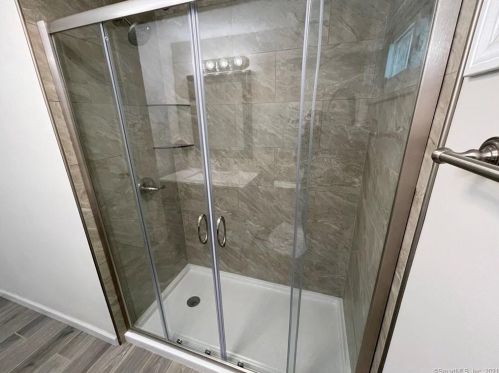 340 Clinton St, New Britain CT  06053-3518 exterior