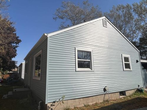 1137 Oakland Ave, Green Bay, WI 54304-2658