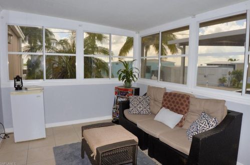 30 Emily Ln, Fort Myers Beach FL  33931-2933 exterior