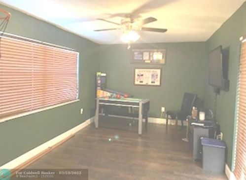 8440 4th St, Hollywood FL  33024-6654 exterior