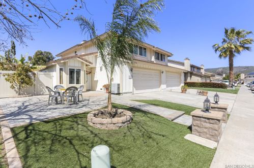9536 Bayamon Rd, San Diego, CA 92129-2872