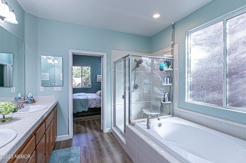 2518 Calderon Dr, Santa Maria CA  93455-7410 exterior