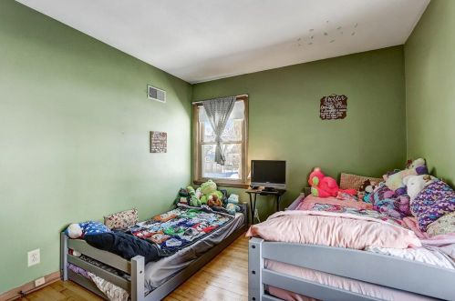 2729 94, Milwaukee WI 53222-4507 exterior