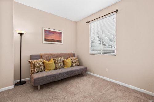 1091 Amber Rdg Ln, Vacaville CA 95687-5828 exterior