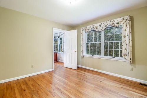 13 Rajcula Farm Rd, Brookfield Center CT  06804-1200 exterior