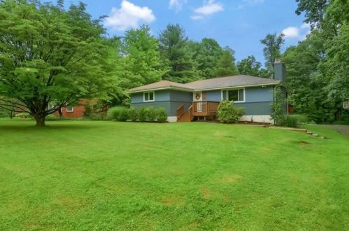 334 Forestwood Dr, Gibsonia, PA 15044-9208