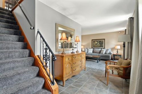 408 Toura Dr, Pittsburgh, PA 15236-4558