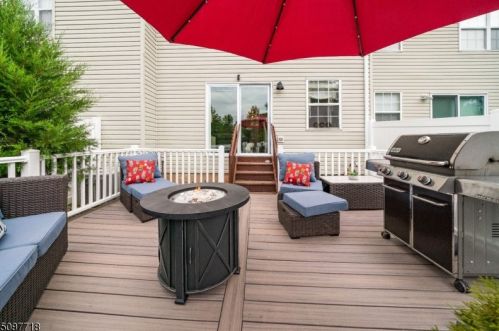 108 Violet Ln, Trenton NJ  08638-2031 exterior