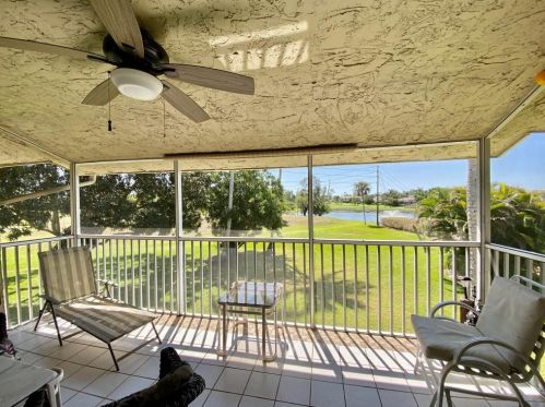 343 Palm Dr, Naples, FL 34112-4910