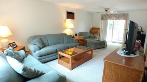 3 Gale Ct, North Providence RI  02904-1035 exterior