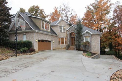 901 Vista Oaks Ln, Knoxville, TN 37919-4445