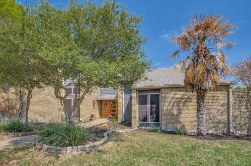 6011 Davenport Rd, Dallas, TX 75248-2120