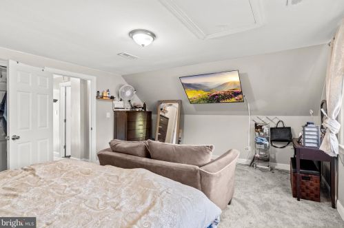 28 Buckingham Dr, Willingboro NJ  08046-1623 exterior