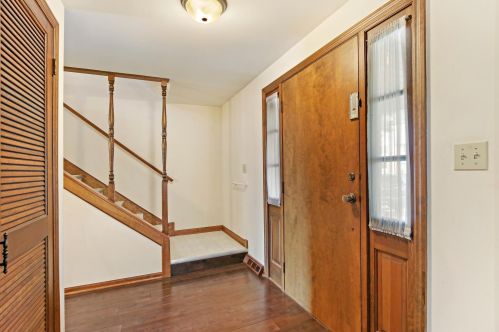 2125 36th St, Kenosha, WI 53140-2343