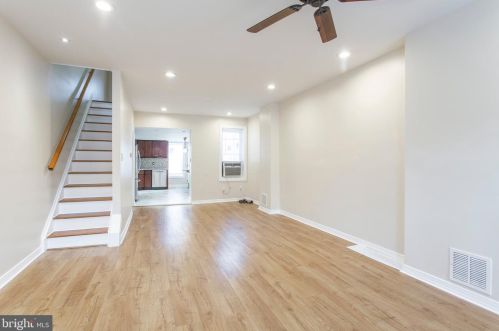 2124 Manton St, Philadelphia PA  19146-4313 exterior