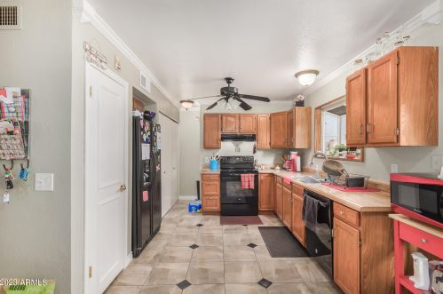 4722 Wahalla Ln, Glendale AZ 85308-7081 exterior