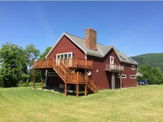 1004 Holy Smoke Rd, North Shaftsbury, VT 05262-9602