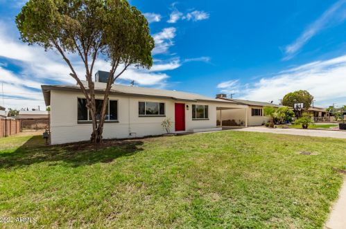 1633 Belfast St, Mesa, AZ 85201-6135