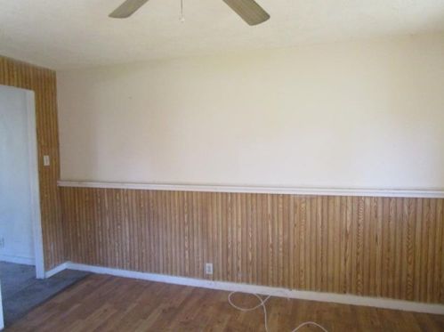 236 18th Ave, Whitaker PA  15120-1816 exterior