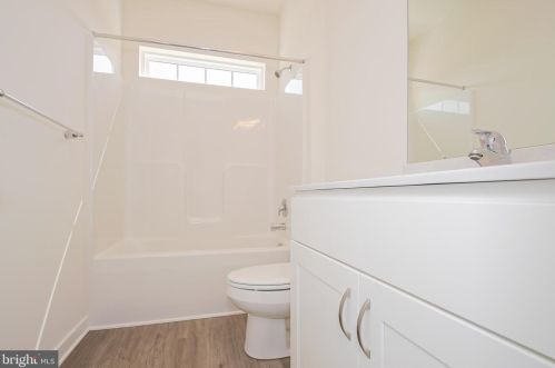 923 Robinson Rd, Blackbird DE  19734 exterior