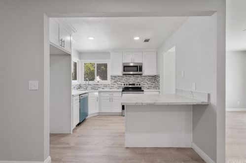 77445 Calle Potrero, La Quinta CA  92253-3702 exterior