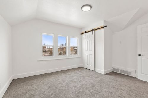 1639 79, Milwaukee WI 53219-1718 exterior