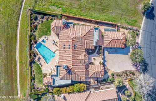 228 Valhalla Dr, Solvang, CA 93463-3101