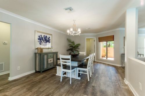 12050 4 St, Saint Petersburg FL  33706-4426 exterior