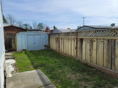 1126 Broadleaf Ln, Windsor CA  95492-9318 exterior