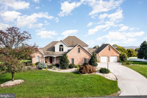 116 Mountain View Dr, Etters, PA 17319-8929