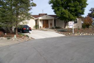 60 Dots Cir, Hollister, CA 95023-6313