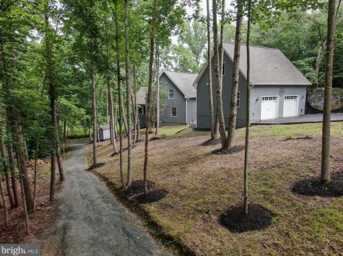 16009 Carrington Ct, Mineral VA  23117-5012 exterior