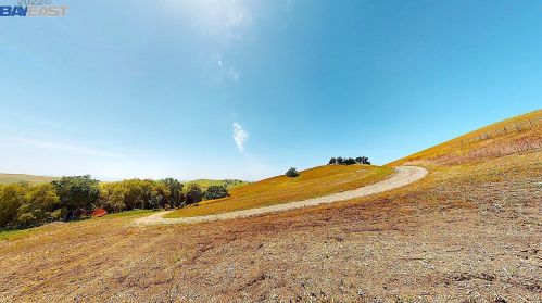 6901 Johnston Rd, Pleasanton CA  94588-9460 exterior