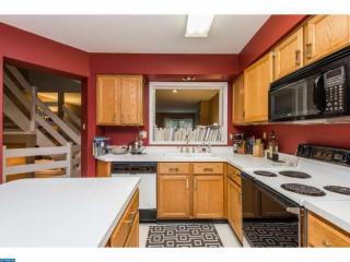 205 Whistling Swan Ln, Downingtown PA  19335-4505 exterior