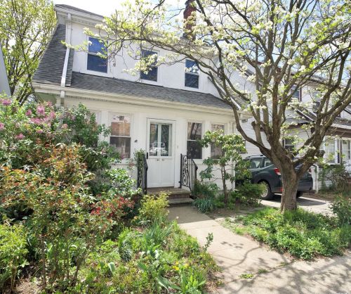 165-26 Chapin Ct, Jamaica, NY 11432-1904
