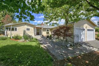 5540 195th St, Bothell WA  98028-3134 exterior
